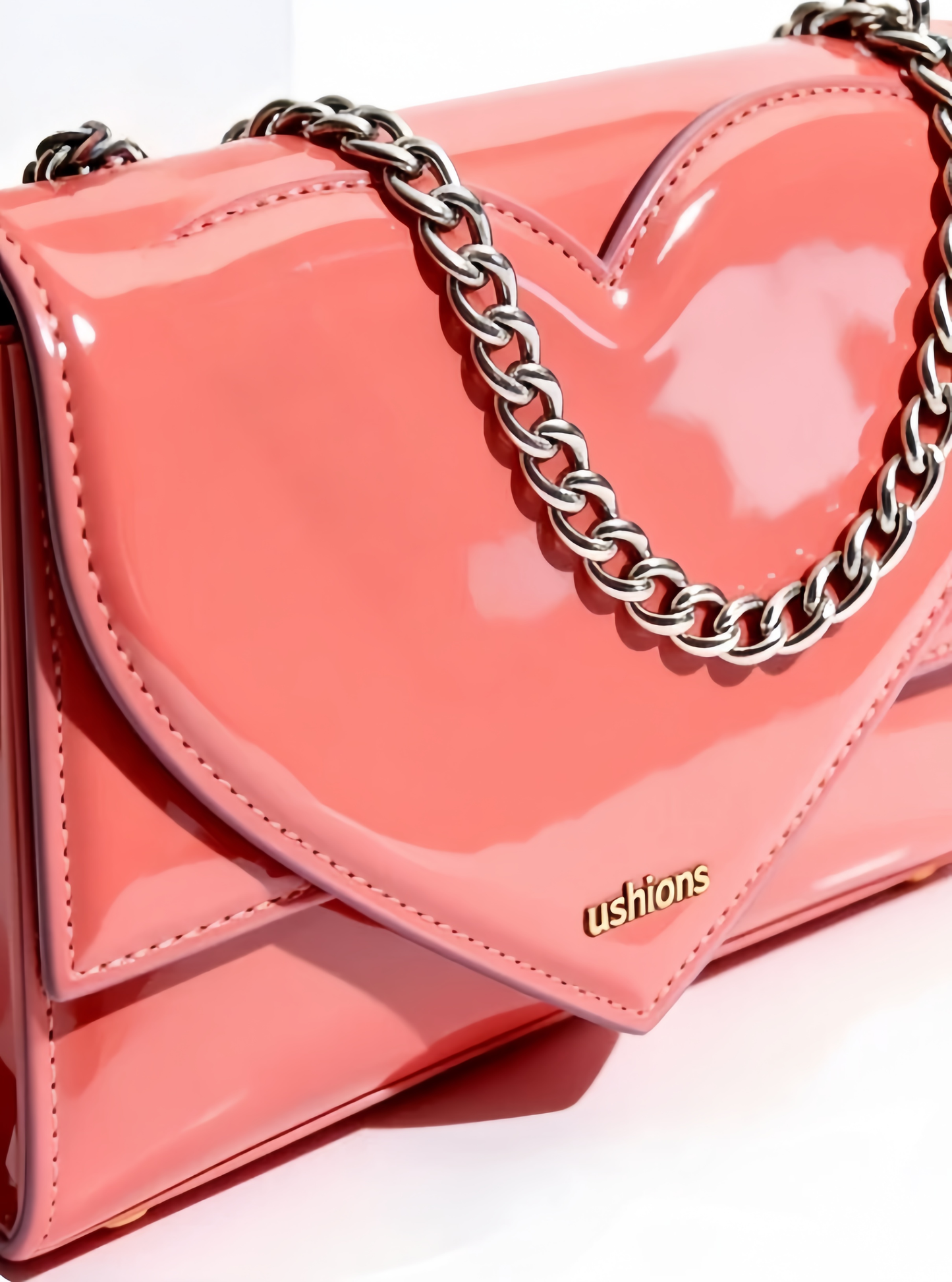 Patent Pulse -Pink Patent Leather Heart - Shaped Chain Crossbody Bag